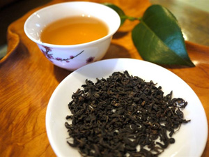 炭香烏龍茶